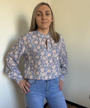 bluzka koszulowa damska w kwiaty simplecity