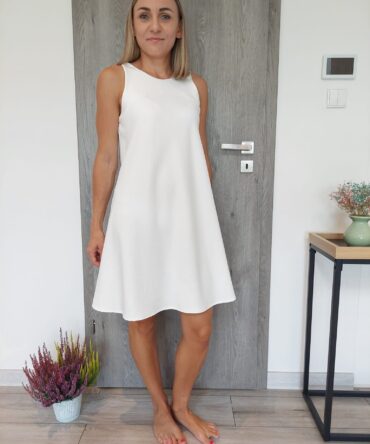 sukienka damska elegancka rozkloszowana biała