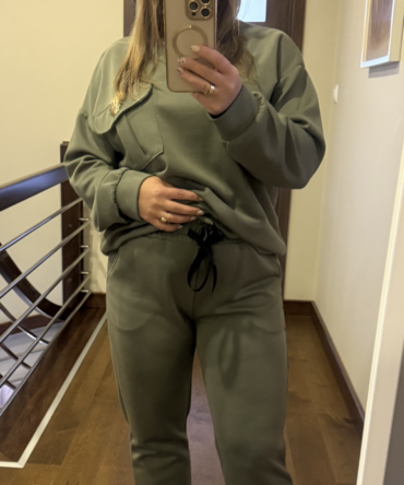 komplet-dresowy-damski-bluza-spodnie